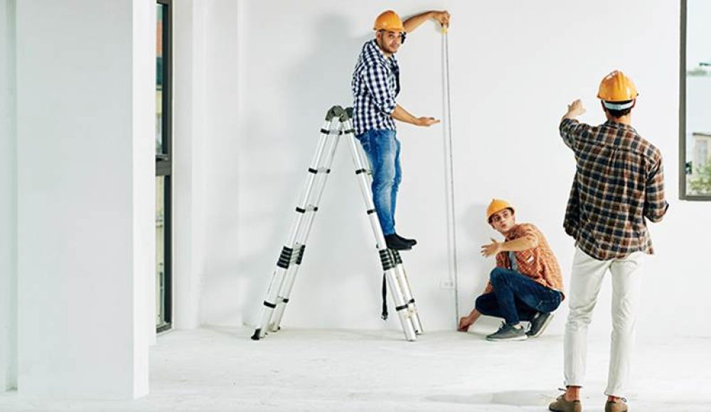 some workers are measure ing size